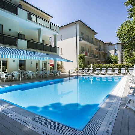 Hotel Athena Cervia Esterno foto