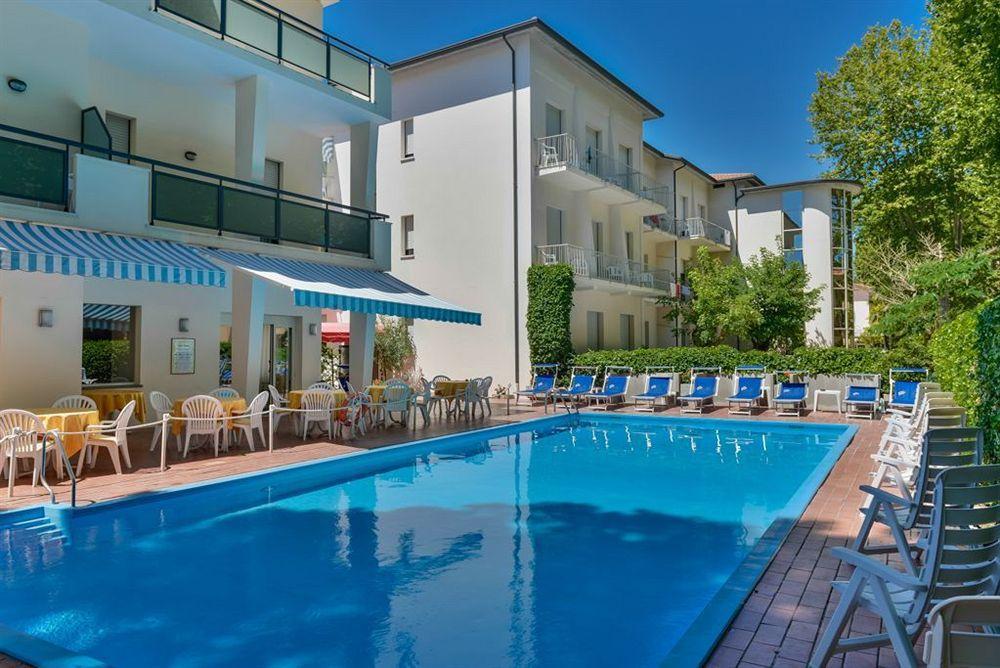 Hotel Athena Cervia Esterno foto
