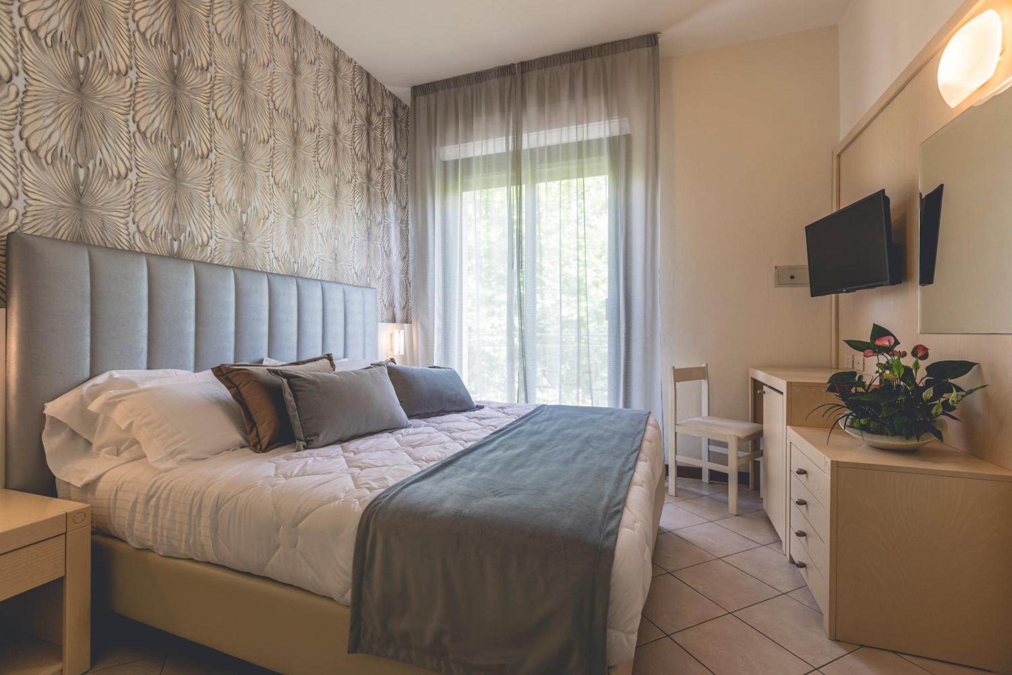 Hotel Athena Cervia Esterno foto