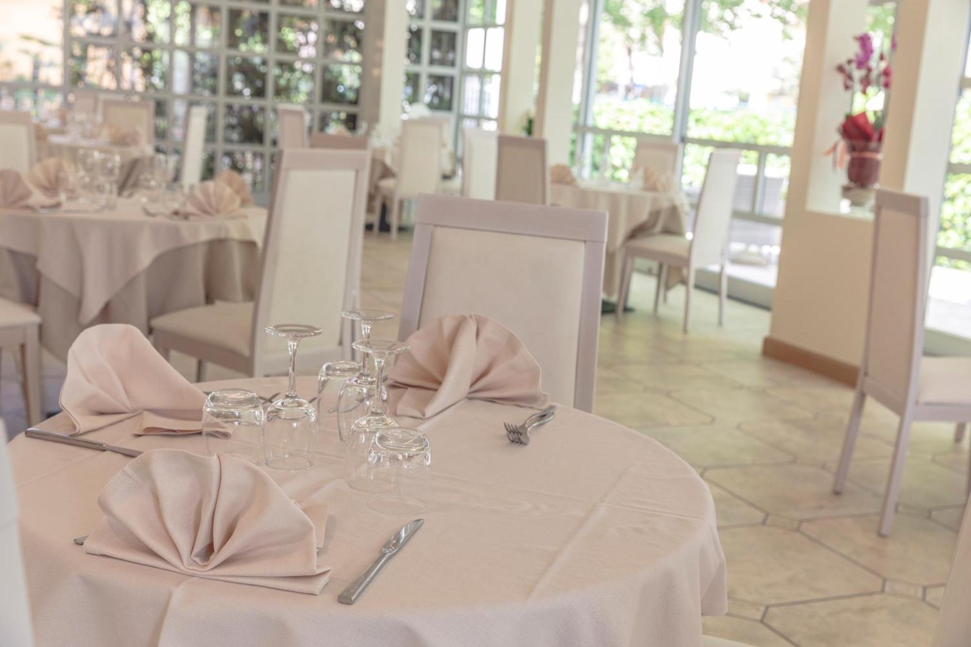 Hotel Athena Cervia Esterno foto