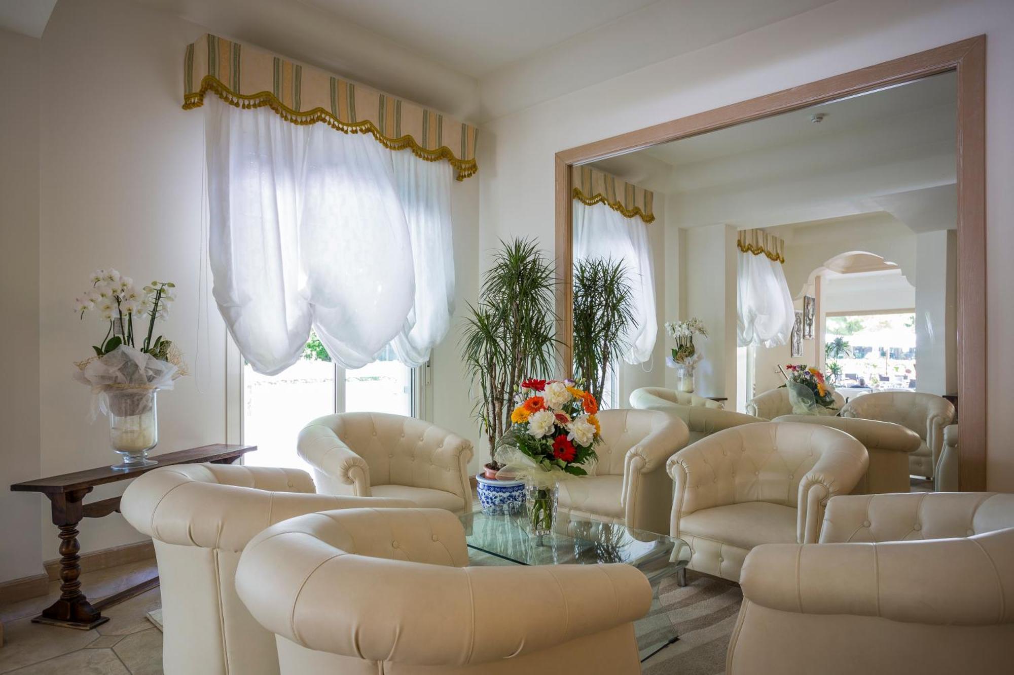 Hotel Athena Cervia Esterno foto