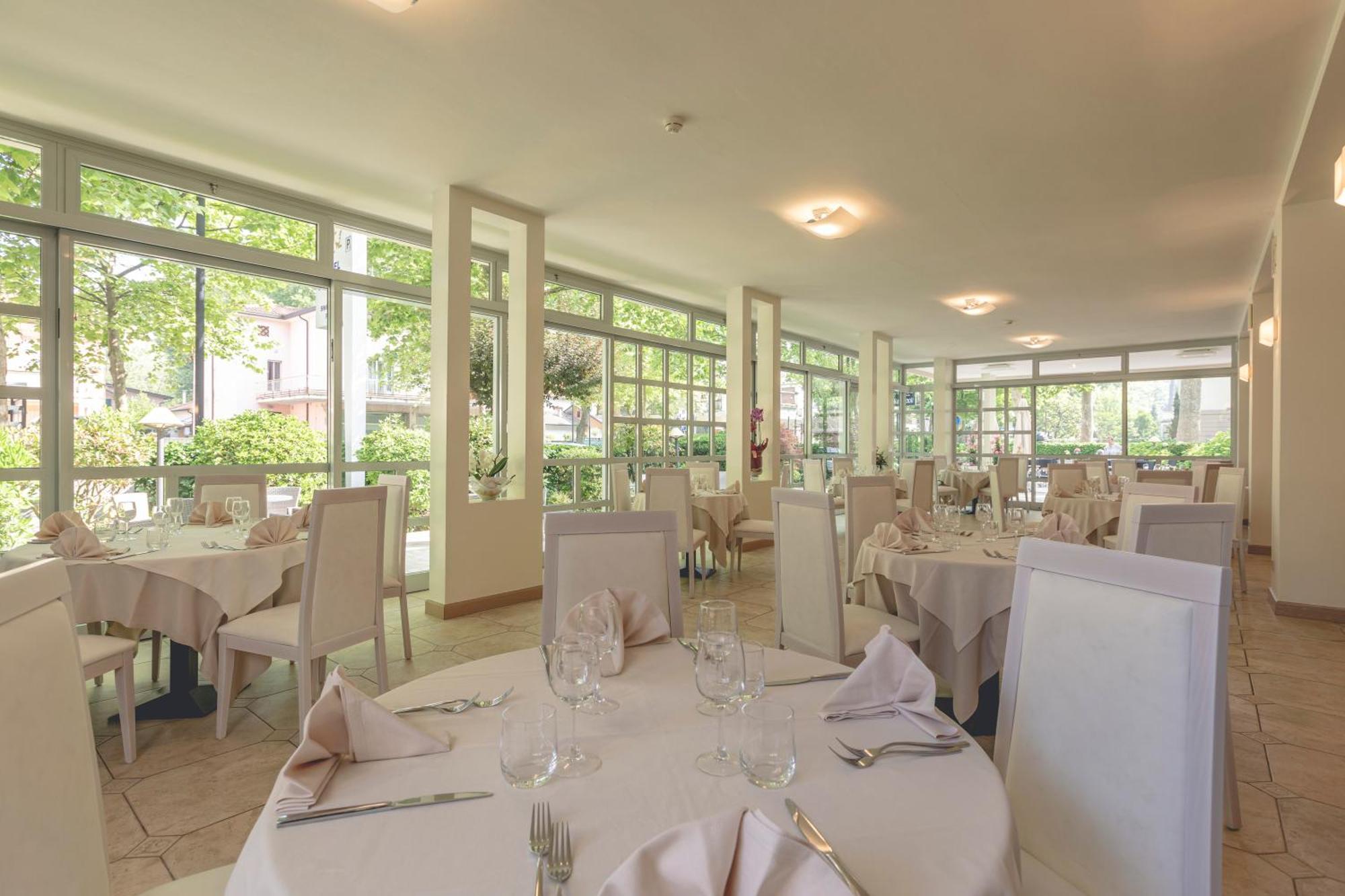 Hotel Athena Cervia Esterno foto