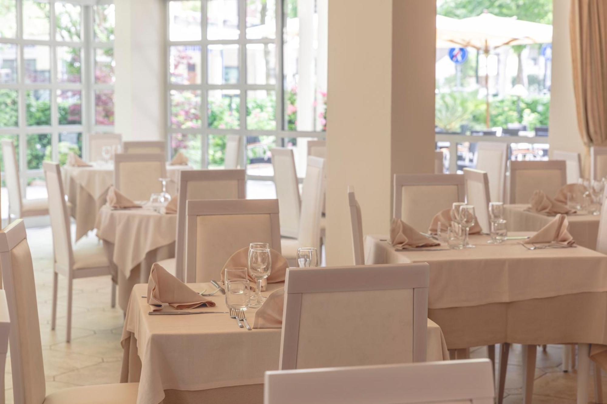 Hotel Athena Cervia Esterno foto