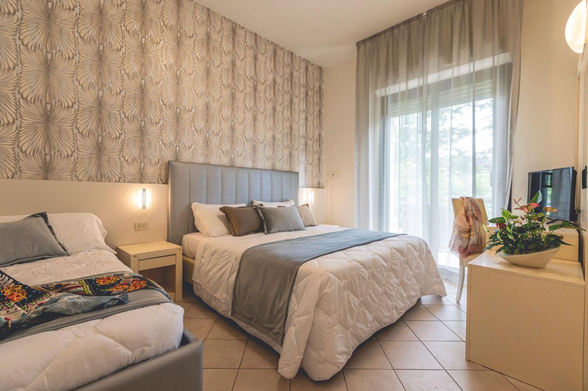 Hotel Athena Cervia Esterno foto