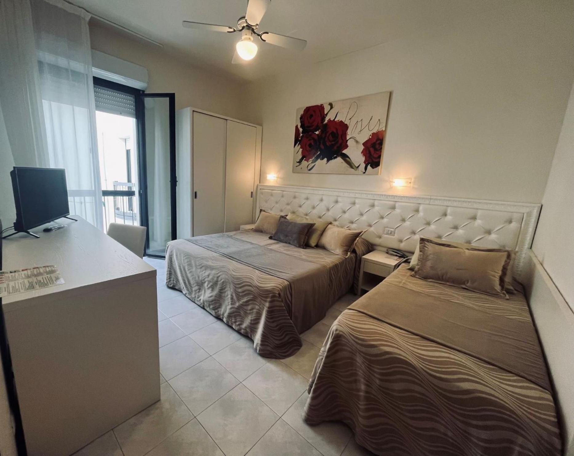 Hotel Athena Cervia Esterno foto