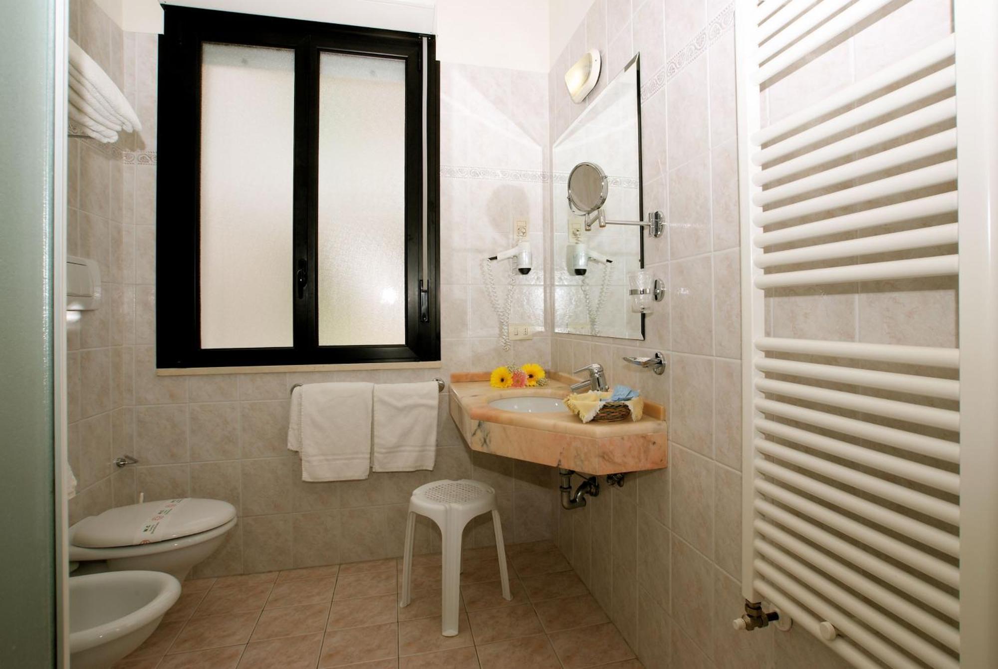Hotel Athena Cervia Esterno foto