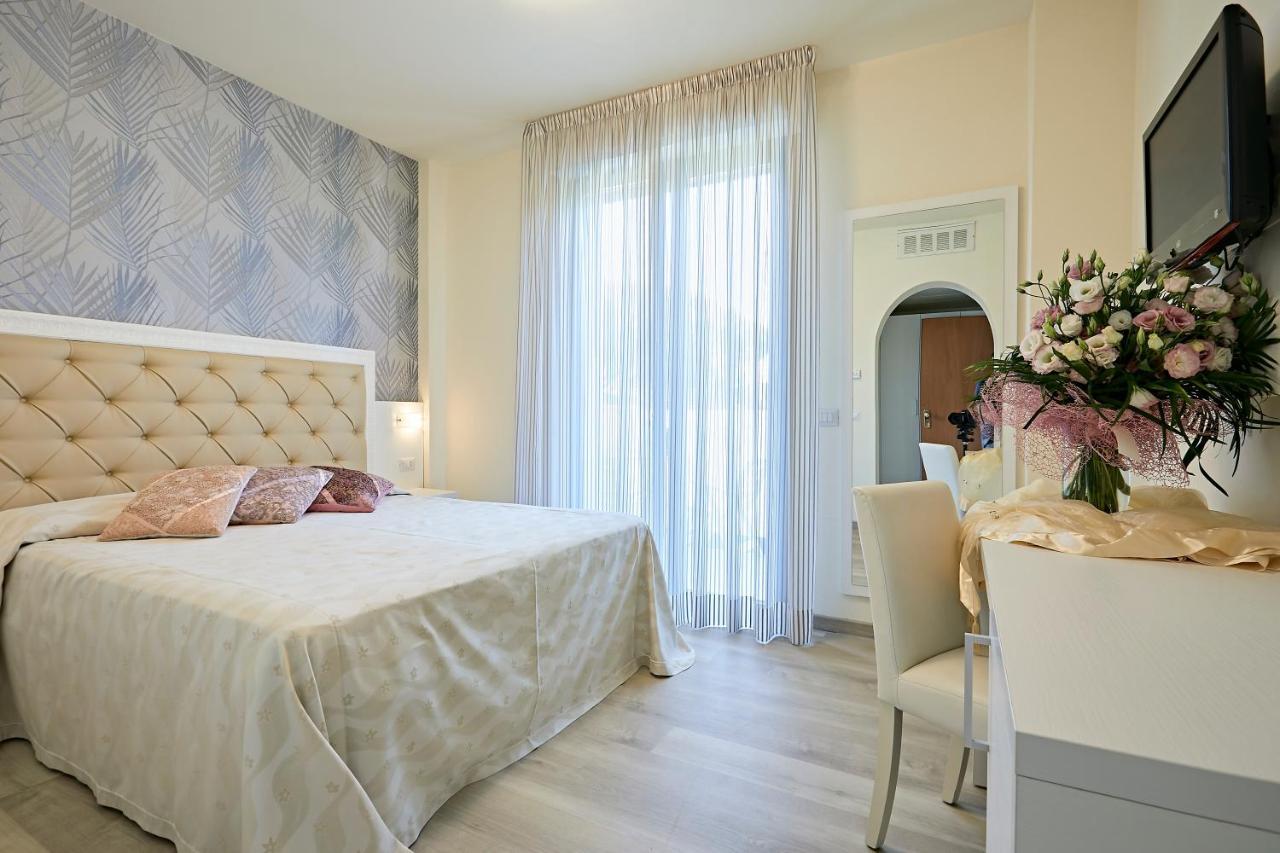Hotel Athena Cervia Esterno foto